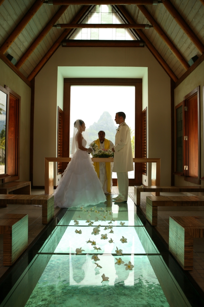 Tahiti Destination Wedding 3 Great Destination Weddings