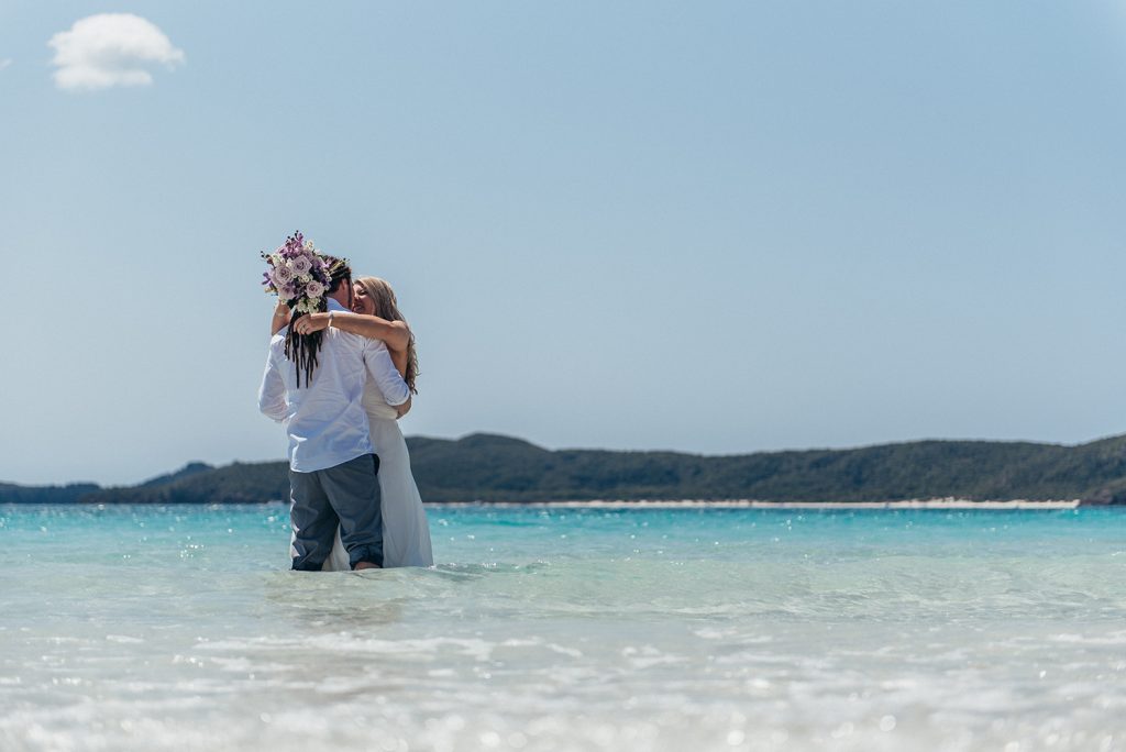 elopement beach australia how to