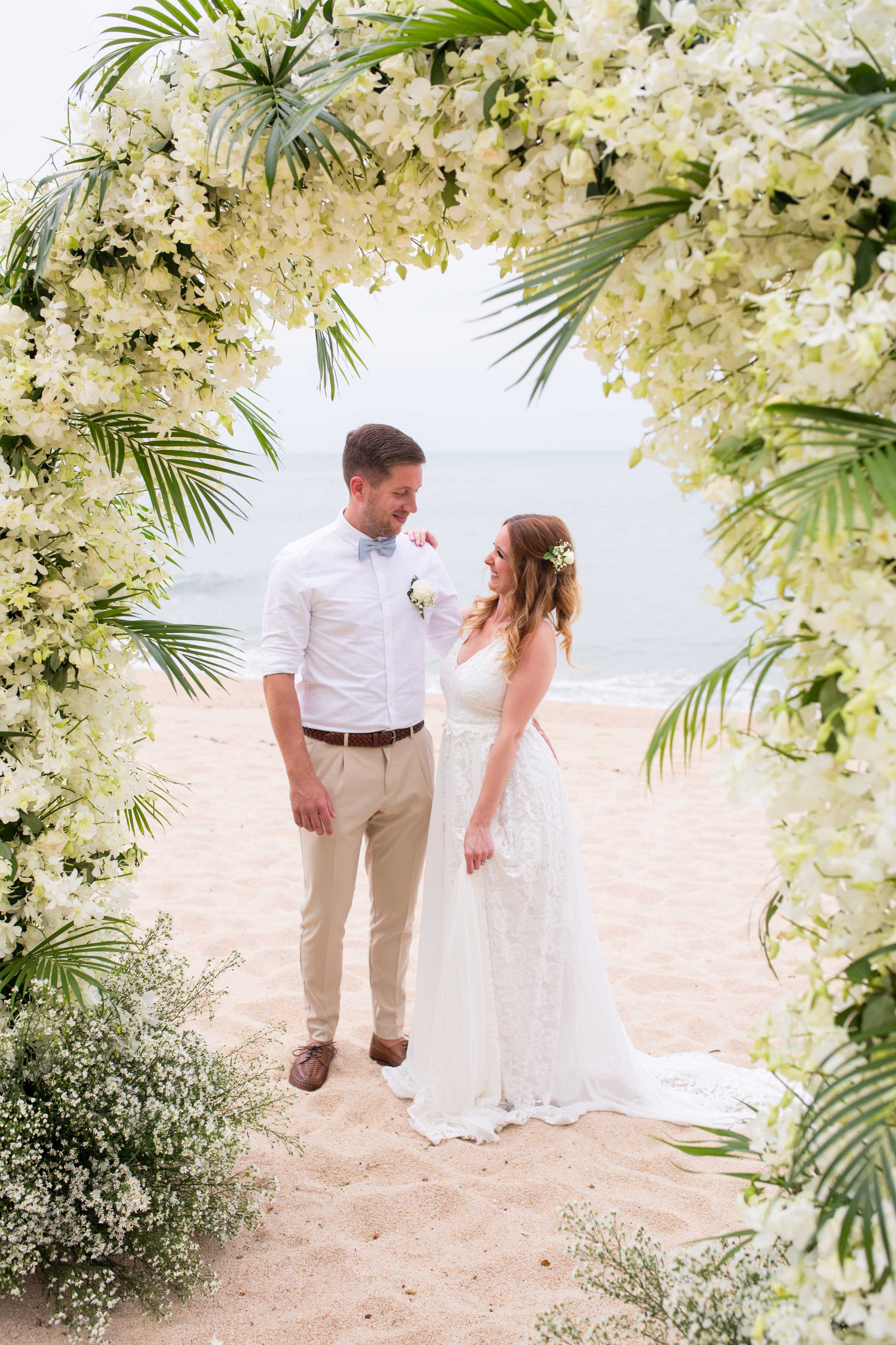 ELOPEMENT: LEANNE & GREG AT GARRYA TONGSAI BAY, KOH SAMUI - Great ...